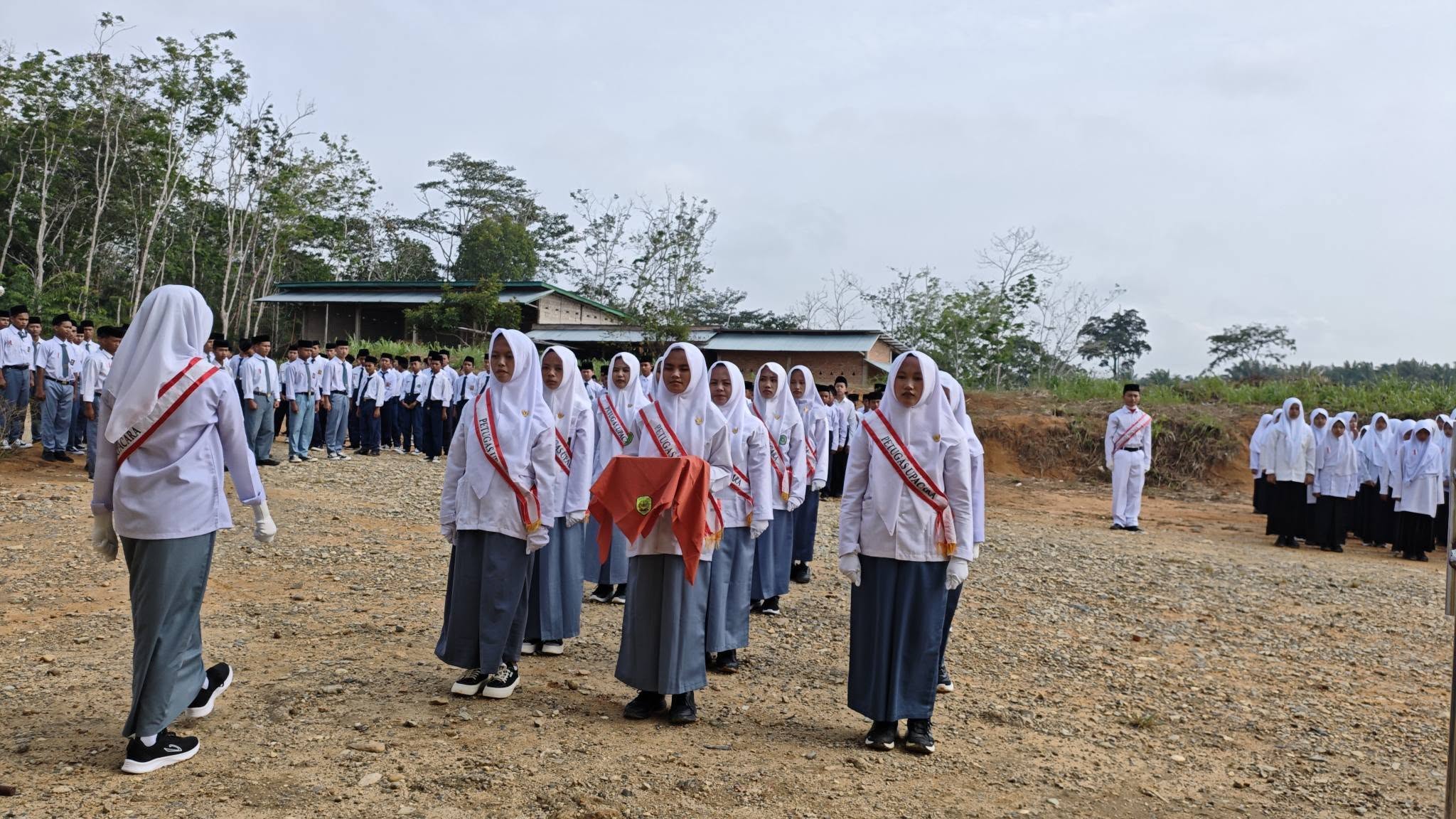 Dokumentasi Upacara Bendera 17 Agustus di Ponpes Syaikh Daud Al Masrur