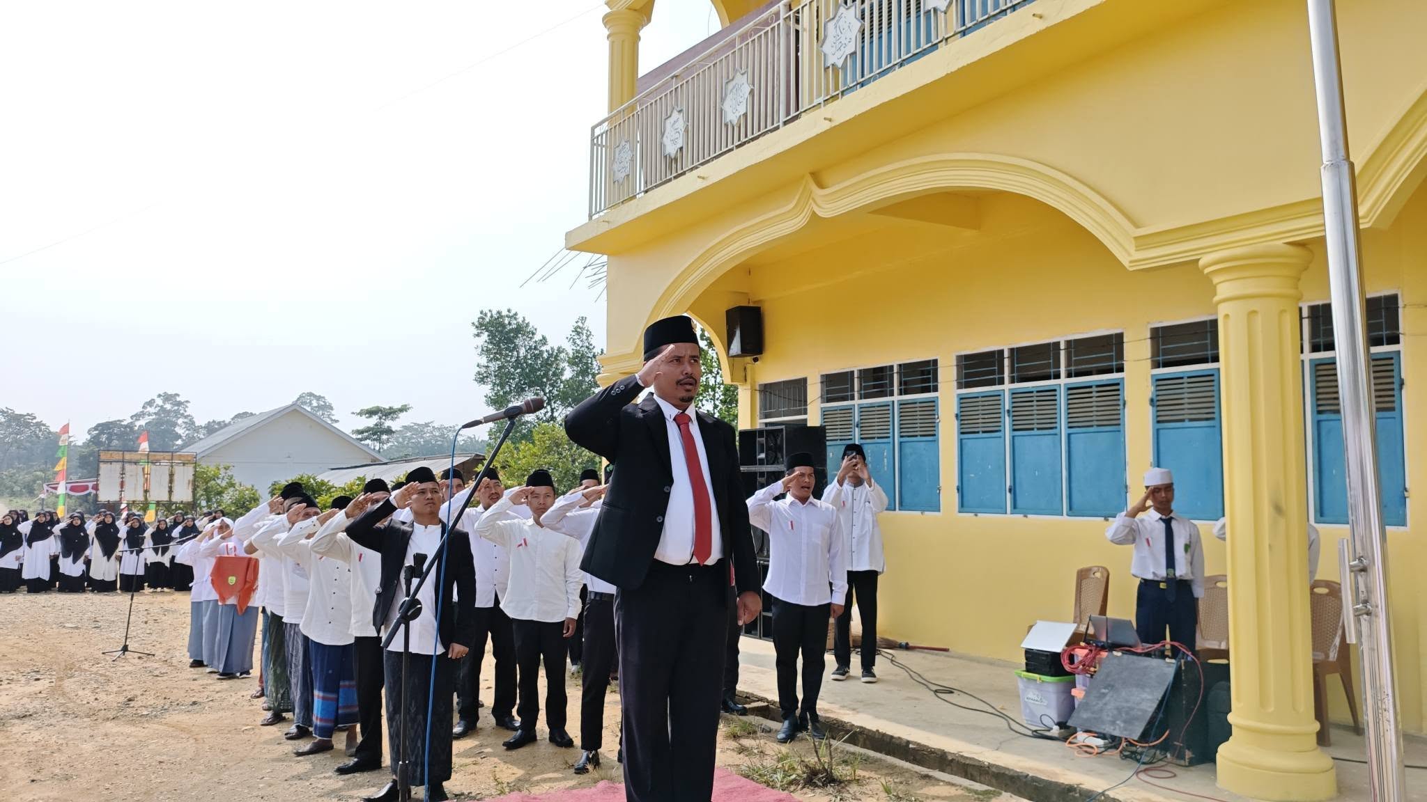 Dokumentasi Upacara Bendera 17 Agustus di Ponpes Syaikh Daud Al Masrur