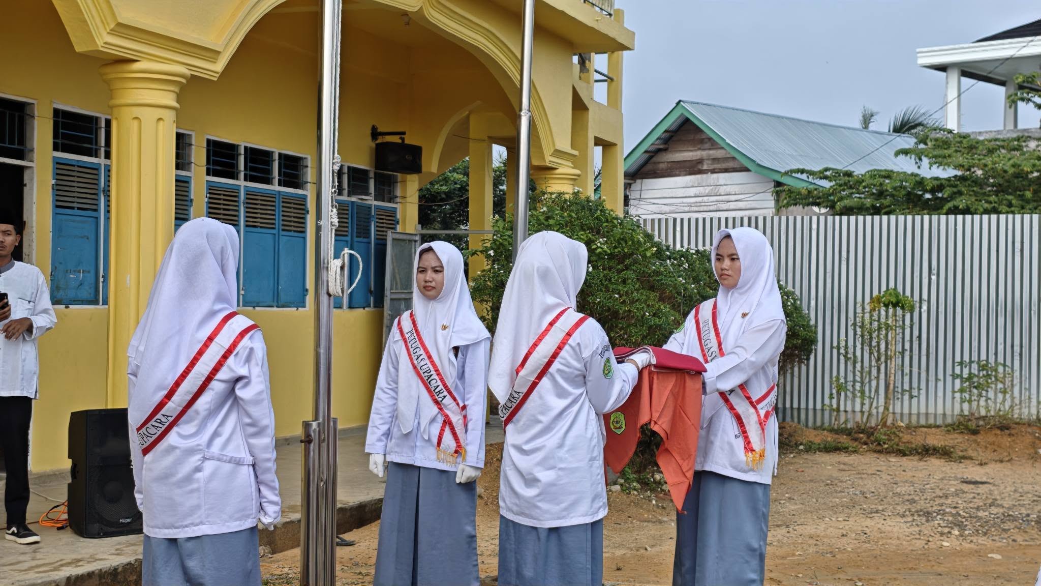 Dokumentasi Upacara Bendera 17 Agustus di Ponpes Syaikh Daud Al Masrur